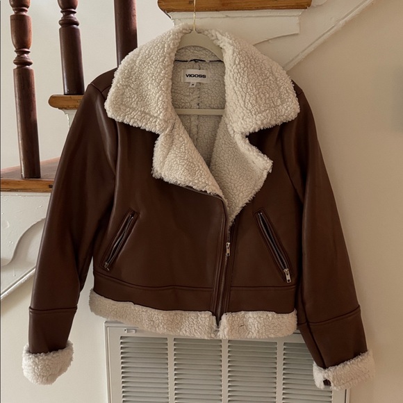 Vigoss Brown Jacket with Cream Shearling - Picture 1 of 4